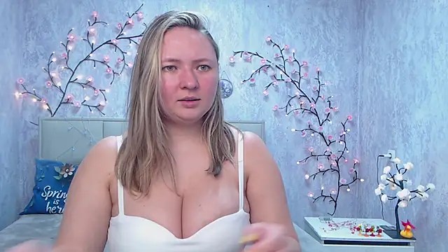 SallyVerda online show from 05/11/26, 06:05