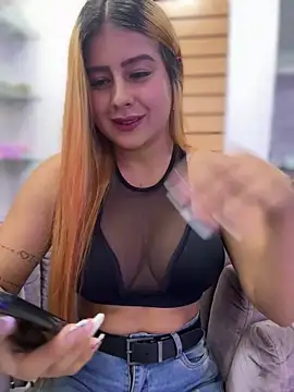 Amber Martins  online show from 03/07/26, 12:07