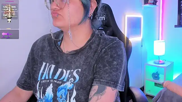 lucky-leah online show from 03/22/26, 04:05