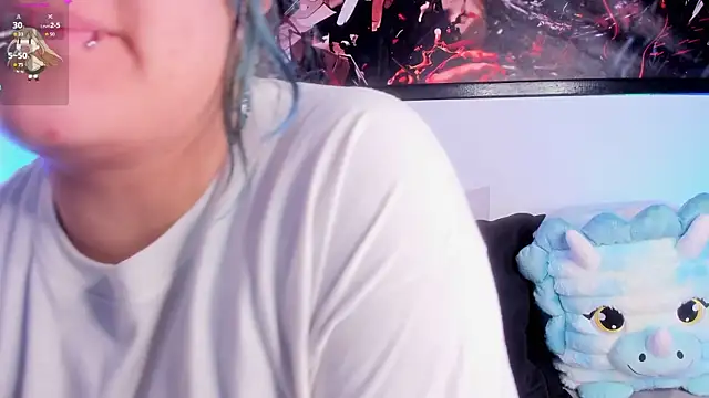 Snapshot of lucky-leah chatting on 07/19/26, 03:32 lucky-leah online show from 07/19/26, 03:32