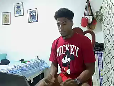 andrews2399 online show from 01/05/25, 07:17