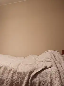 Snapshot of niesmialy39oon chatting on 03/01/26, 08:44 niesmialy39oon online show from 03/01/26, 08:44