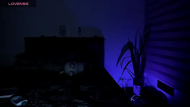 April se online show from 02/04/25, 01:56