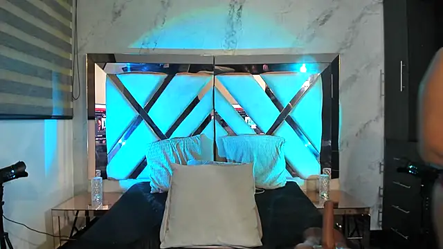 Susy wisee online show from 04/19/26, 03:39