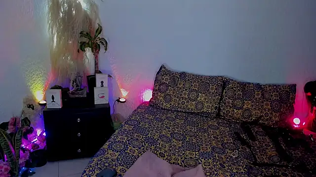 Jeanineescott online show from 09/18/25, 04:03