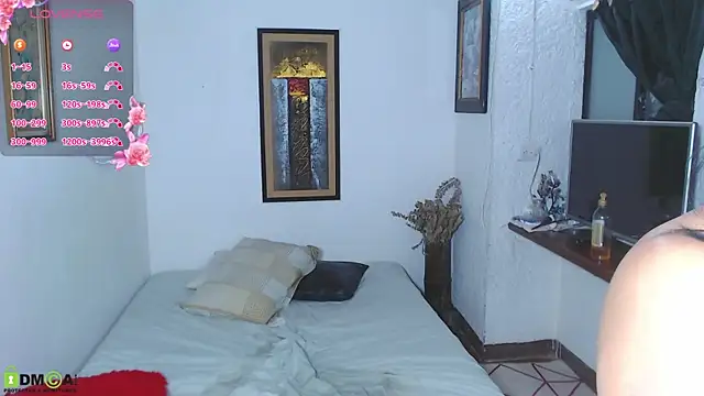 Snapshot of yinetford chatting on 12/28/24, 10:03 yinetford online show from 12/28/24, 10:03