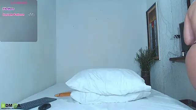 Snapshot of yinetford chatting on 03/15/25, 12:02 yinetford online show from 03/15/25, 12:02