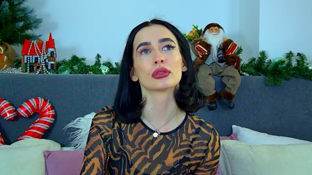 Snapshot of MarieKarma chatting on 01/14/25, 04:04 MarieKarma online show from 01/14/25, 04:04