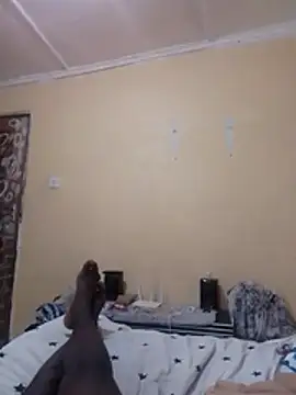 Snapshot of rysmo_ chatting on 02/14/26, 08:00 rysmo online show from 02/14/26, 08:00