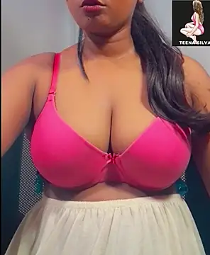 Snapshot of SLteena chatting on 10/05/25, 03:10 SLteena online show from 10/05/25, 03:10