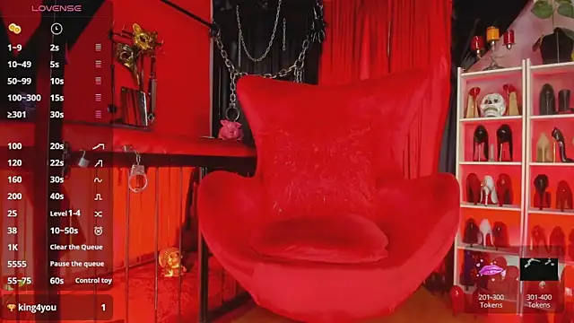 Snapshot of MistressAndre chatting on 05/08/26, 09:20 MistressAndre online show from 05/08/26, 09:20