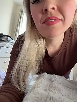 Snapshot of xxcurvyjessiexx chatting on 11/02/25, 01:24 xxcurvyjessiexx online show from 11/02/25, 01:24