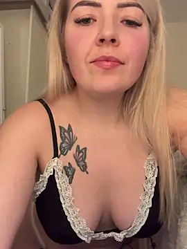 Snapshot of xxcurvyjessiexx chatting on 12/18/25, 08:37 xxcurvyjessiexx online show from 12/18/25, 08:37