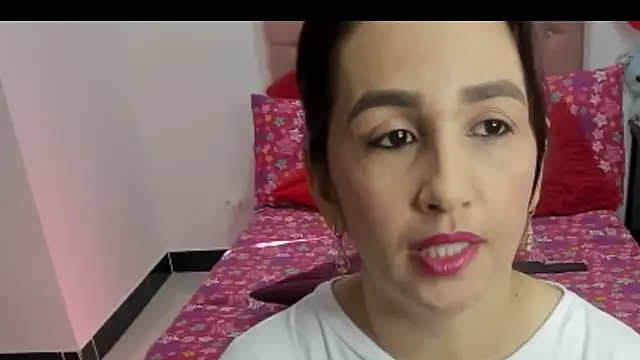 Karoline Moore online show from 02/20/25, 09:20