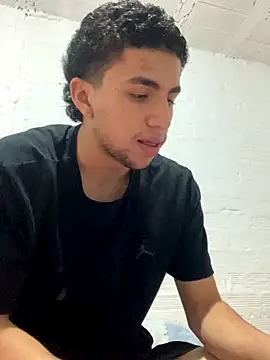 ever10183 online show from 12/17/25, 02:39