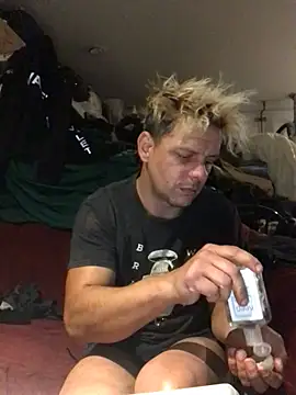 Snapshot of Phelyxx_elgato chatting on 01/10/26, 01:40 Phelyxx elgato online show from 01/10/26, 01:40