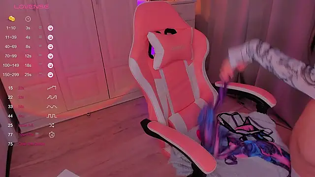 FreyaRaya online show from 02/01/25, 11:54