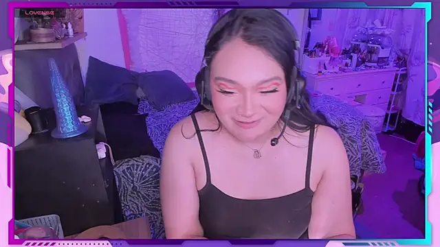 Snapshot of MegariaB chatting on 01/03/25, 04:44 MegariaB online show from 01/03/25, 04:44