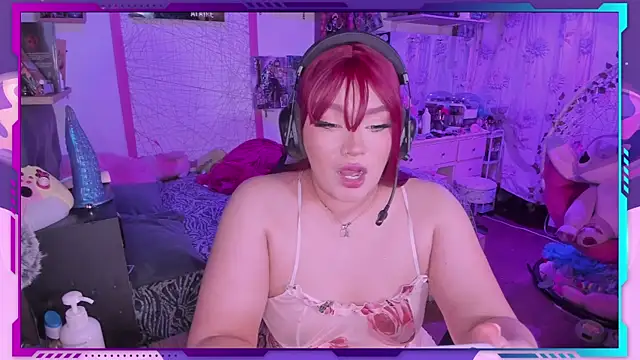 Snapshot of MegariaB chatting on 01/10/25, 04:12 MegariaB online show from 01/10/25, 04:12