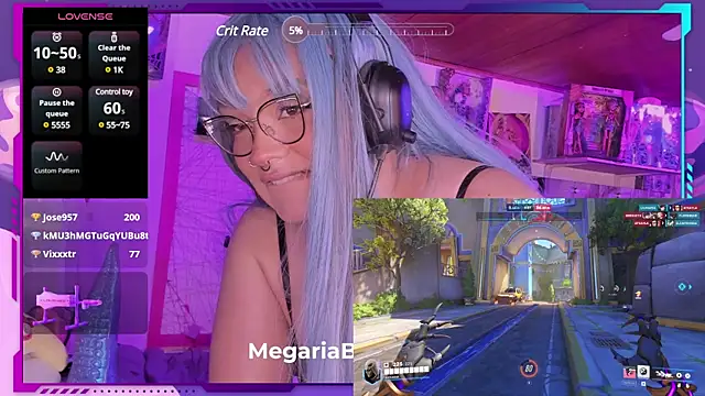 Snapshot of MegariaB chatting on 01/27/25, 07:14 MegariaB online show from 01/27/25, 07:14