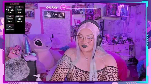 Snapshot of MegariaB chatting on 02/14/25, 04:26 MegariaB online show from 02/14/25, 04:26