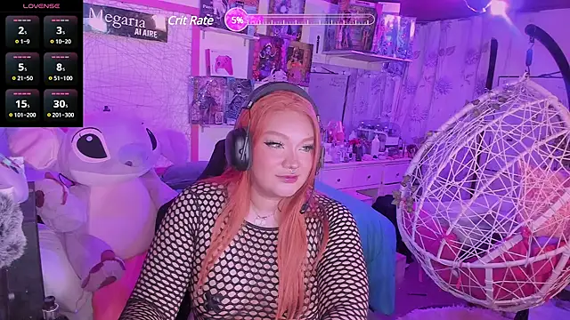 Snapshot of MegariaB chatting on 03/15/25, 04:02 MegariaB online show from 03/15/25, 04:02