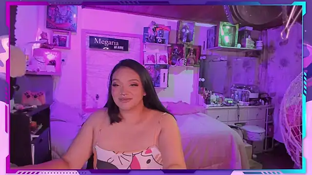 Snapshot of MegariaB chatting on 09/25/25, 04:16 MegariaB online show from 09/25/25, 04:16