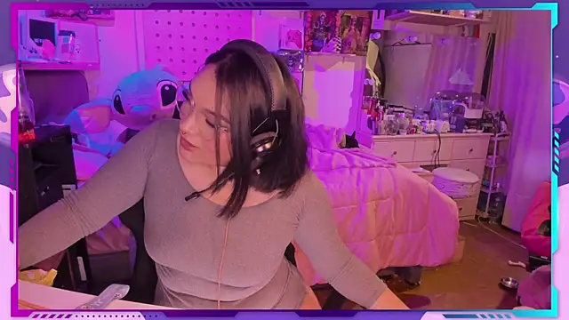 MegariaB online show from 11/11/25, 04:23