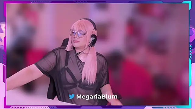 Snapshot of MegariaB chatting on 05/01/26, 04:28 MegariaB online show from 05/01/26, 04:28