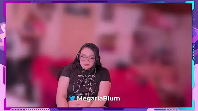 Snapshot of MegariaB chatting on 05/08/26, 04:51 MegariaB online show from 05/08/26, 04:51