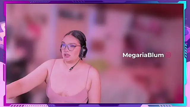Snapshot of MegariaB chatting on 05/24/26, 04:50 MegariaB online show from 05/24/26, 04:50