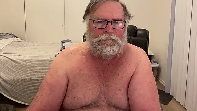 Drummajor online show from 10/31/25, 02:18