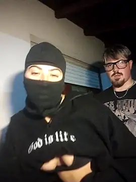 Snapshot of Dracomf chatting on 11/05/25, 07:30 Dracomf online show from 11/05/25, 07:30