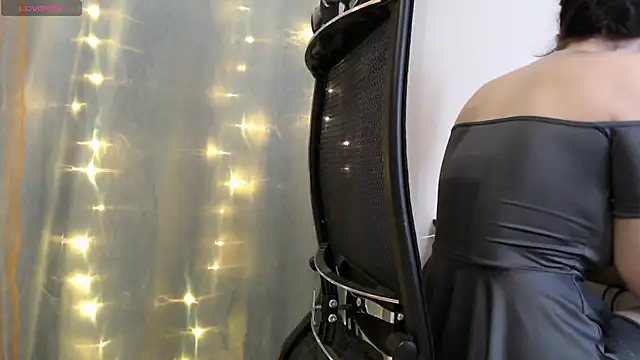 LanaDreamX online show from 05/19/26, 06:25