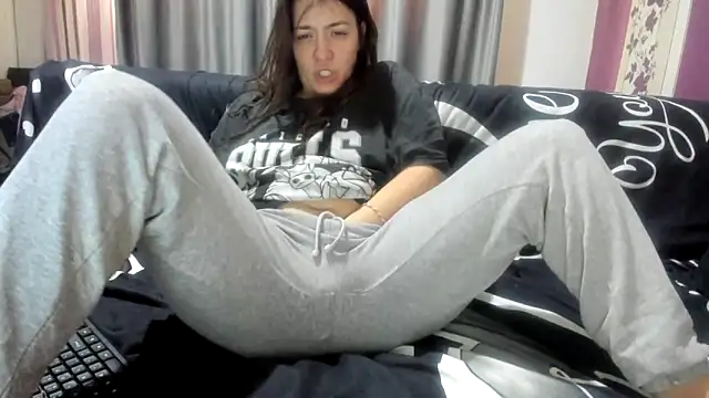 Dyana Kaylinn online show from 03/11/25, 05:16