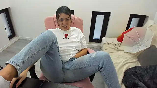 Dyana Kaylinn online show from 02/01/26, 05:50