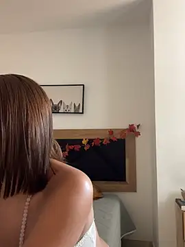 Susi bell online show from 02/06/25, 08:45