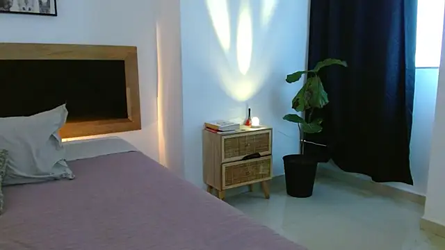 Susi bell online show from 10/04/25, 09:57