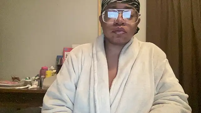 MommyConfident online show from 01/10/26, 10:58