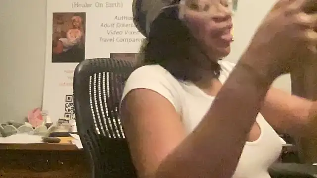 MommyConfident online show from 06/10/26, 05:39