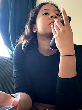 VanessaBling online show from 11/13/25, 07:35