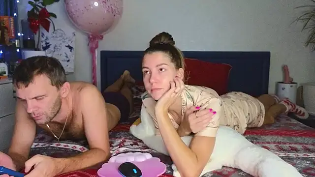 FoxLoveBasik online show from 12/11/24, 02:30