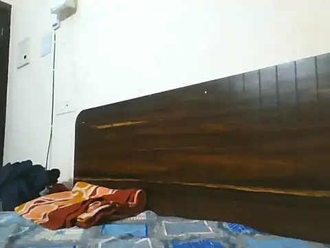 Dusky Aarav online show from 09/28/25, 08:42