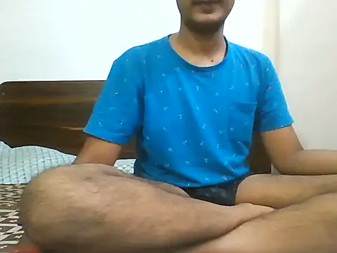 Dusky Aarav online show from 10/19/25, 12:28