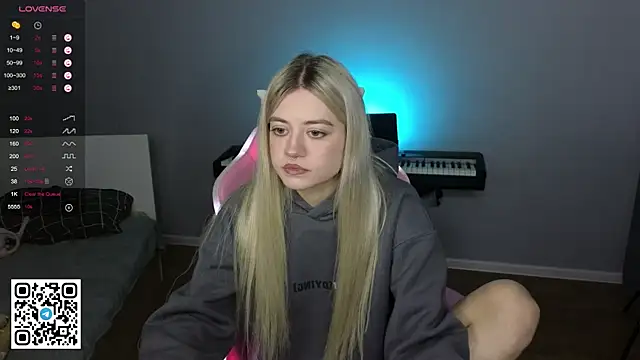 Snapshot of mybunnywendy chatting on 02/19/25, 10:20 mybunnywendy online show from 02/19/25, 10:20