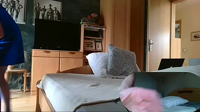 Snapshot of sassi_tv@xh chatting on 12/20/24, 10:38 sassi tvxh online show from 12/20/24, 10:38