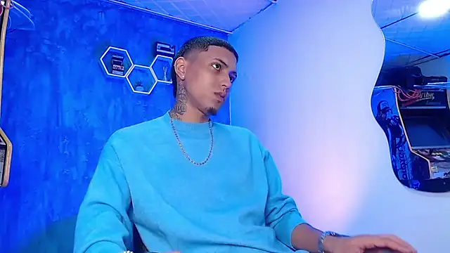 Liam lee online show from 01/26/25, 01:04