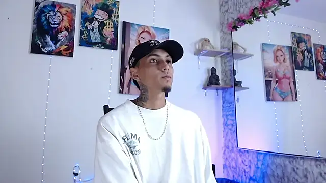 Liam lee online show from 09/18/25, 01:57