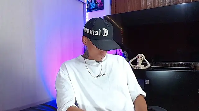 Liam lee online show from 12/03/25, 11:25