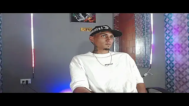 Snapshot of Liam_lee chatting on 05/11/26, 09:34 Liam lee online show from 05/11/26, 09:34